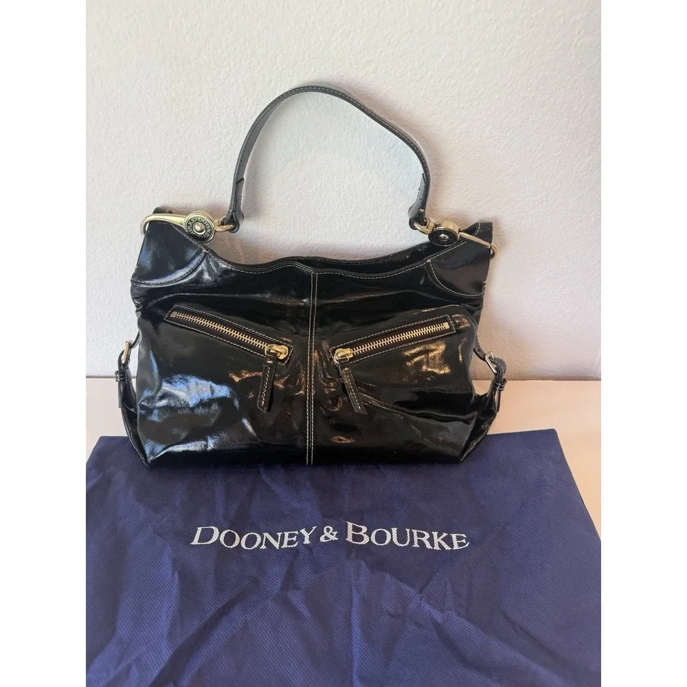 Dooney‎ & Bourke Black Patent Leather Medium Hobo Shoulder Bag Zip Pocket Nice